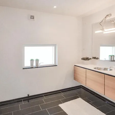 Holiday home In With Kitchen *